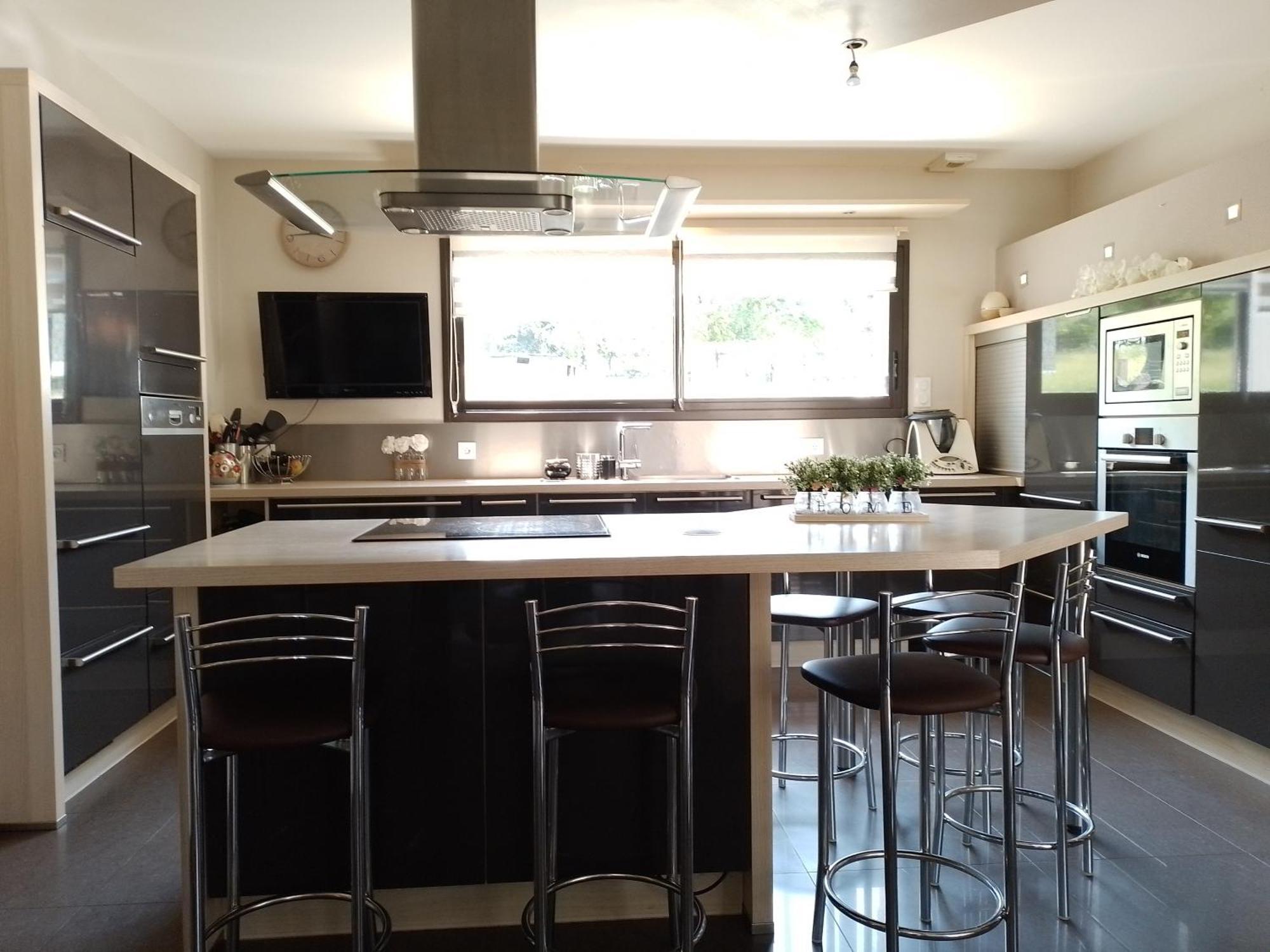 Homestay Chez Sylvie, Petit Dejeuner Offert Val-d'Ize